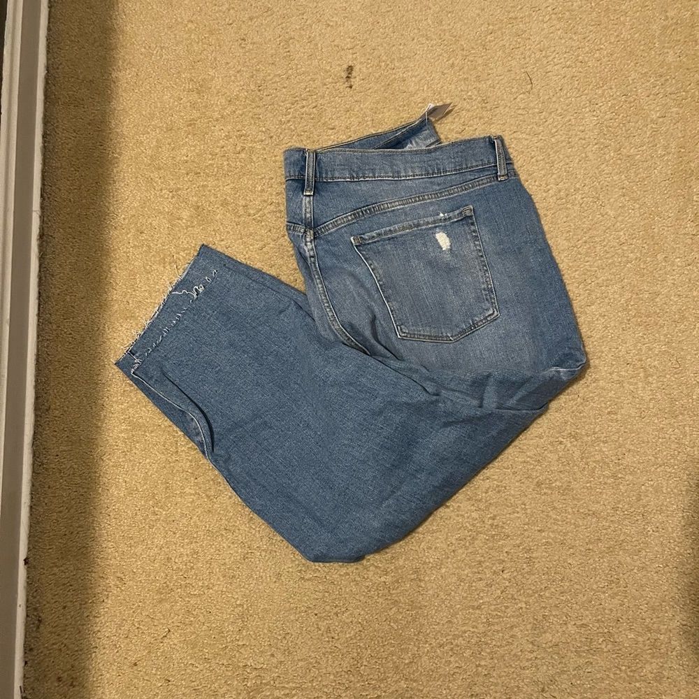 Brand new jeans from old navy. High rise curvy O.G. Straight in plus size 26.
